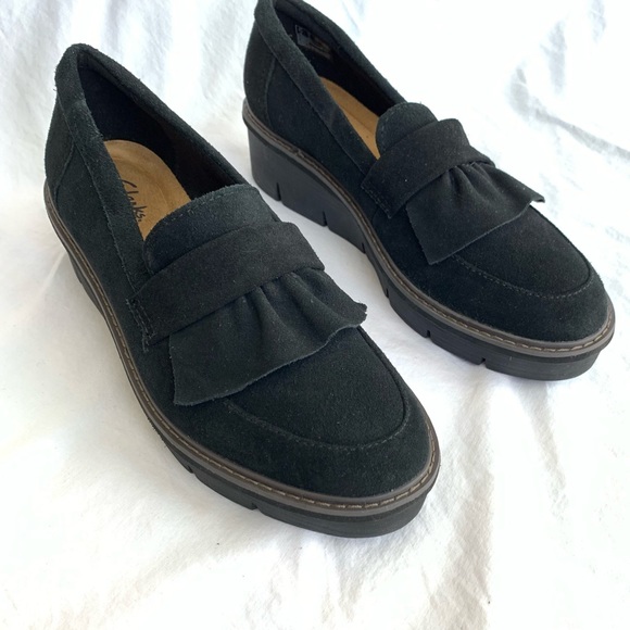 Clarks Loafers Airabel chunky heel size 7.5 US black suede upper woman’s - Picture 11 of 16